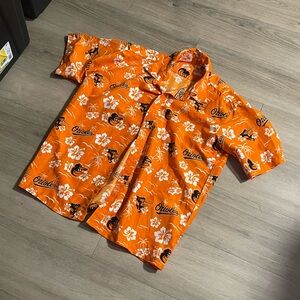 baltimore orioles Hawaii style floral button up shirt size m